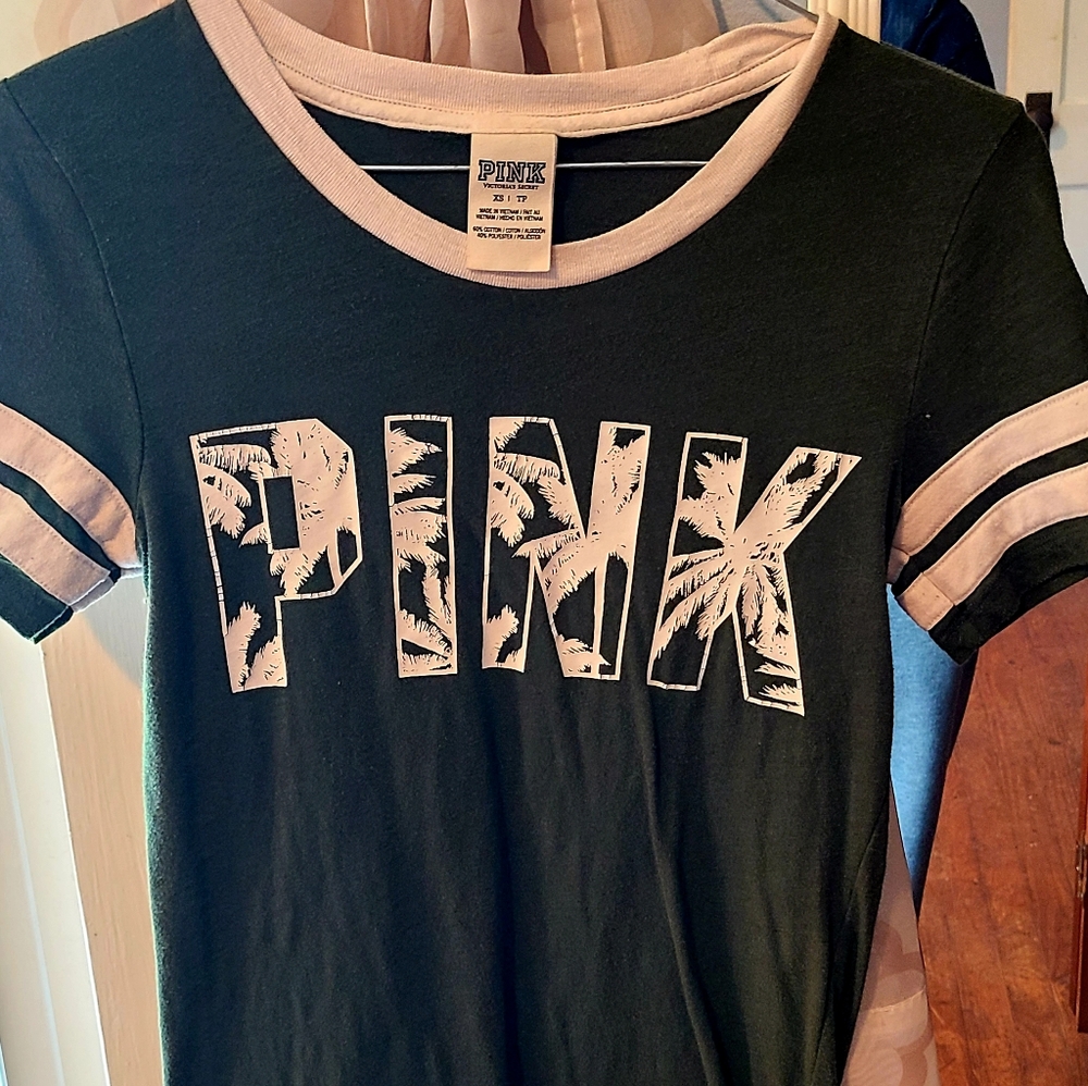 Victoria's secret tee PINK
